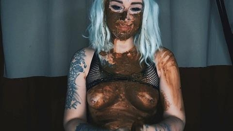 DirtyBetty - Monsta girl ate own shit with ur eyes (23.11.2019/ScatShop.com/Scat/FullHD/1080p)