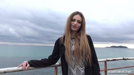 Clara - Clara, 18 years old, student in aesthetics in Toulon! (2020/JacquieetMichelTV/FullHD/1080p) 