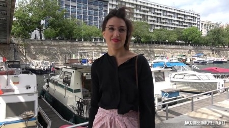 Marie - Marie, 27ans, comptable a Bordeaux ! (2019/JacquieetMichelTV/FullHD/1080p)