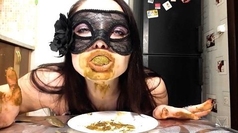 ScatLina - Xtreme Scat Breakfast Real Swallow By Top Babe Lina (12.09.2019/SG-Video.com/Scat/FullHD/1080p)