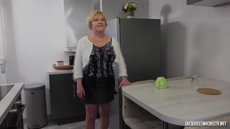 Francoise - Francoise, 61, secretary in Bourges (18)! (2020/JacquieetMichelTV/FullHD/1080p)