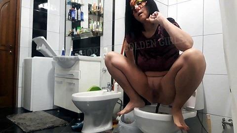 Svetlana - Another morning toilet of Tatiana (06.12.2020/ScatShop.com/Scat/FullHD/1080p)