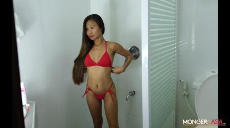 Rose - Sexy Bikini Babe Showers and Shaves Her Pussy NEW (2022/Mongerinasia/FullHD/1080p) 