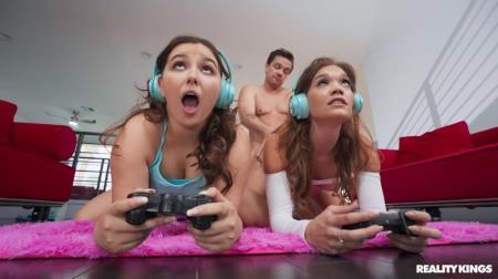 Katie Kush, Leana Lovings - Gamer Girls Compete For Cock (2023/HD/720p) 