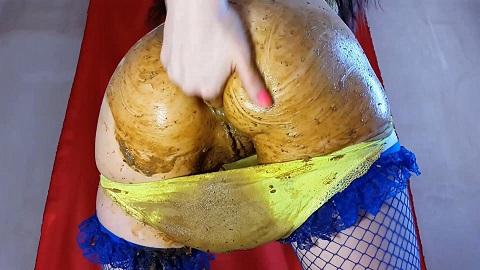 AnnaCoprofield - Dirty Yellow Panties (24.11.2024/ScatShop.com/Scat/FullHD/1080p) 