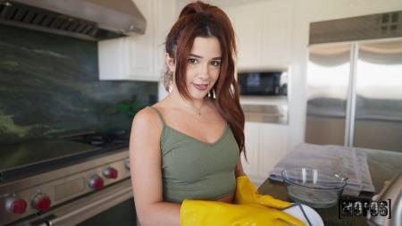 Vanessa Marie, Charles Dera - The Kitchen Glove Handjob (2024/FullHD/1080p) 